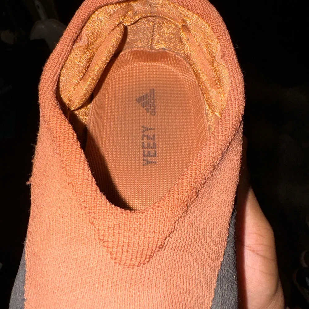 Yeezy Knit Rnnr - Picture 2 of 4